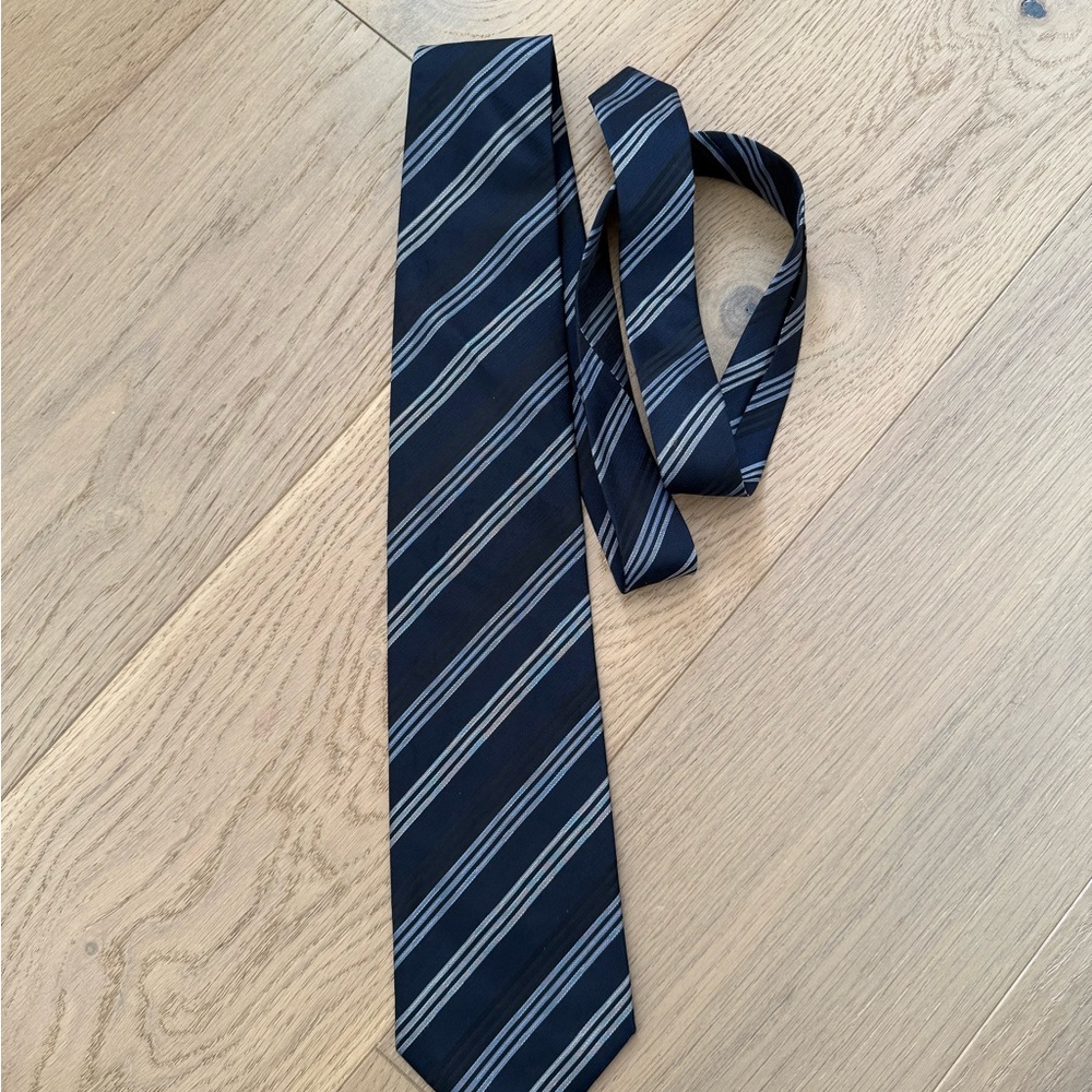 Boss navy  and Gray Striped silk Tie for Formal Occasions